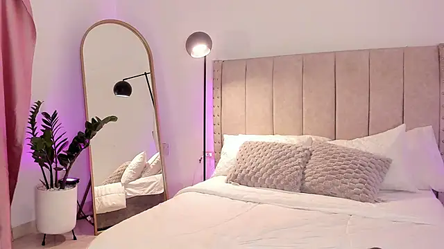 SakuraKato online show from 09.09.25