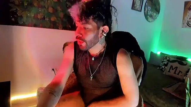LatinMilk  online show from 07.28.26