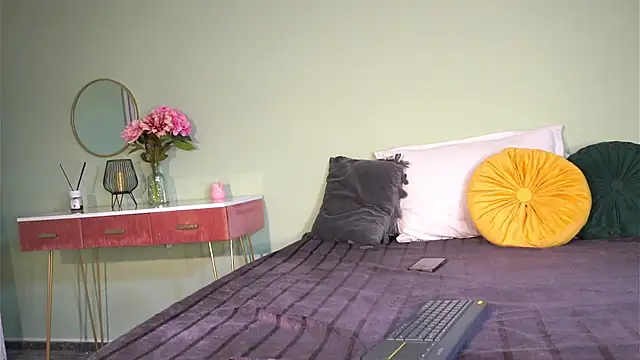 HaileyMoonn online show from 02.17.25