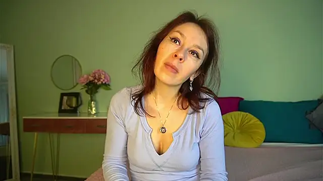 HaileyMoonn online show from 03.18.25