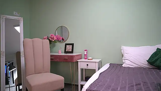 HaileyMoonn online show from 09.15.25