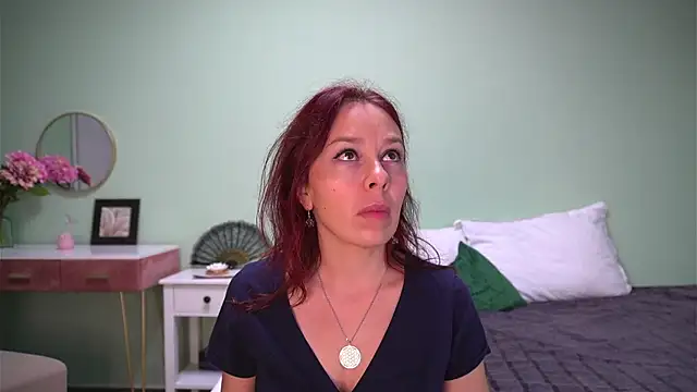 HaileyMoonn online show from 09.19.25