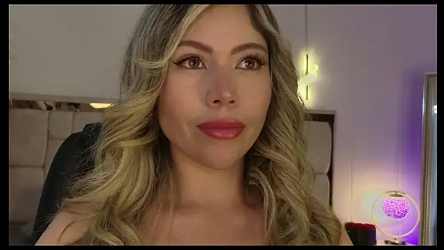 Ammy Castro online show from 06.18.26
