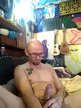 Snapshot of Herwish chatting on 11.25.25 Herwish online show from 11.25.25