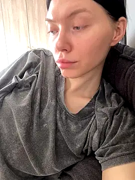 Lisaaa Alisa online show from 12.14.25