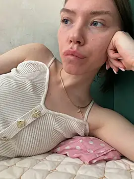 Lisaaa Alisa online show from 06.04.26
