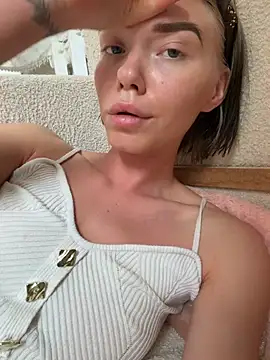 Snapshot of Lisaaa_Alisa chatting on 06.29.26 Lisaaa Alisa online show from 06.29.26