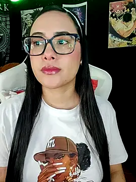 Snapshot of Janna_mnt chatting on 11.08.25 Janna mnt online show from 11.08.25