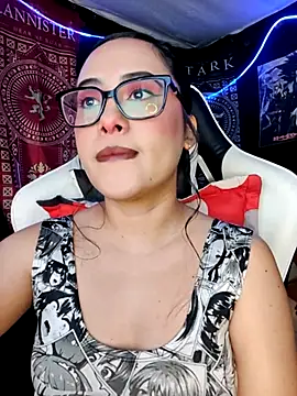 Snapshot of Janna_mnt chatting on 11.24.25 Janna mnt online show from 11.24.25