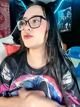 Snapshot of Janna_mnt chatting on 11.25.25 Janna mnt online show from 11.25.25