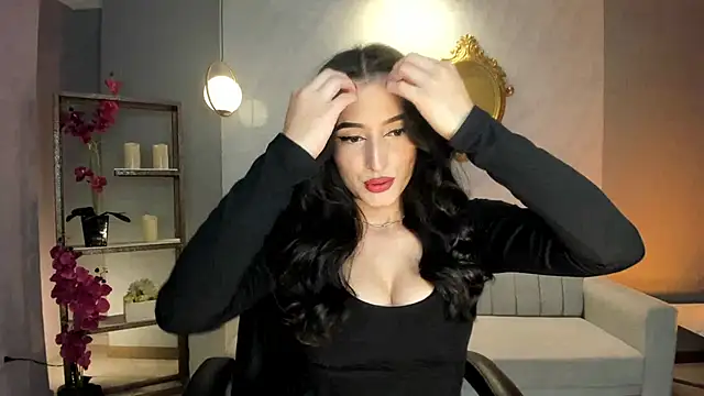 Snapshot of DominiqueVega chatting on 01.10.25 DominiqueVega online show from 01.10.25