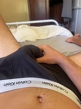 h0rnyguy001 online show from 04.14.26