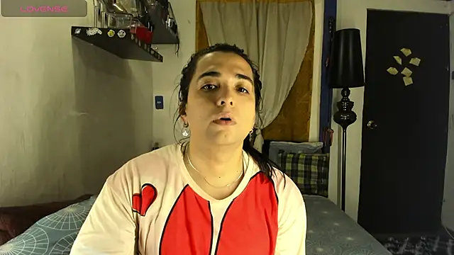 SARAMISHA online show from 12.05.25