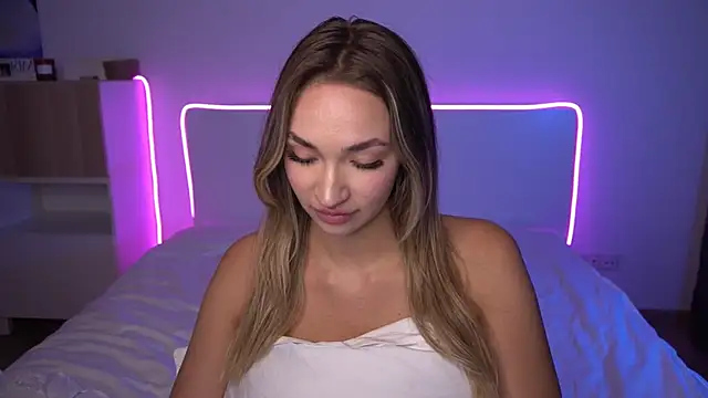 bailey kat online show from 03.19.25