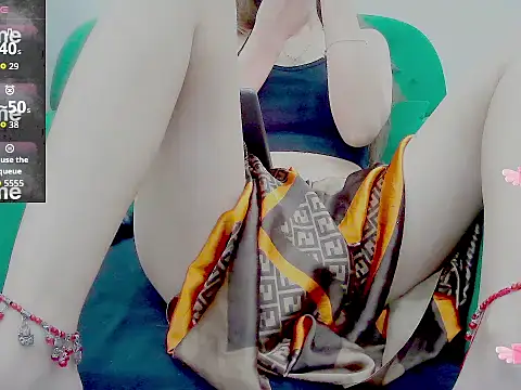 Snapshot of nina9384 chatting on 09.13.25 nina9384 online show from 09.13.25