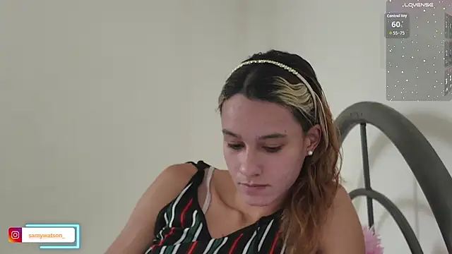 Snapshot of SamanthaWatson chatting on 11.04.25 SamanthaWatson online show from 11.04.25