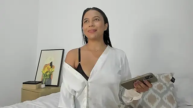 Snapshot of rouse_4 chatting on 03.09.26 rouse 4 online show from 03.09.26