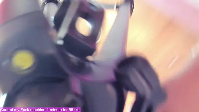 Snapshot of sharon_monroe chatting on 03.20.25 sharon monroe online show from 03.20.25