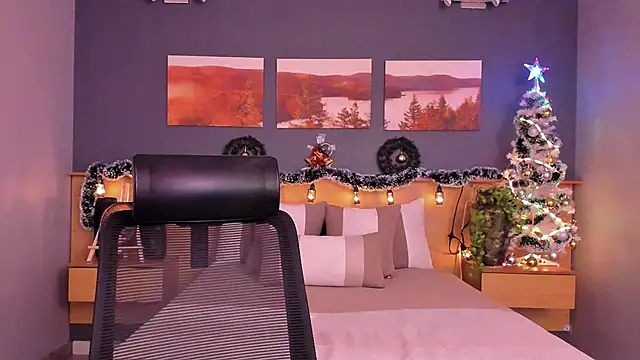 LiliJones  online show from 12.11.24