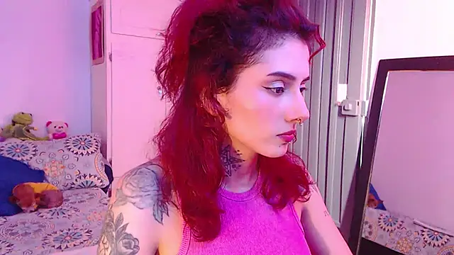 LiliJones  online show from 02.04.25