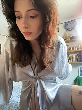 LiliJones  online show from 02.26.26