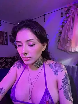 LiliJones  online show from 04.25.26