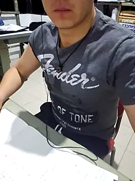 Snapshot of 97banana chatting on 03.20.25 97banana online show from 03.20.25