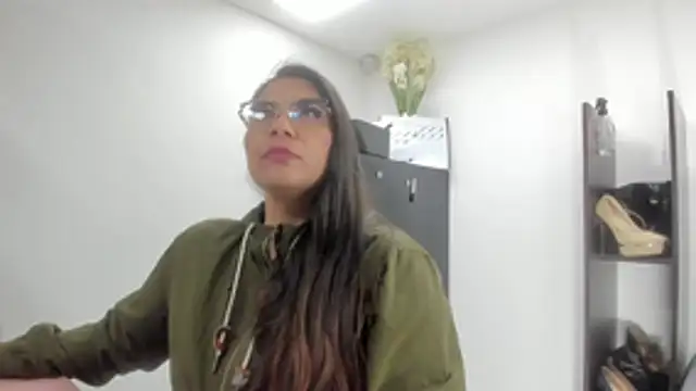 Luna Dumont online show from 01.12.26