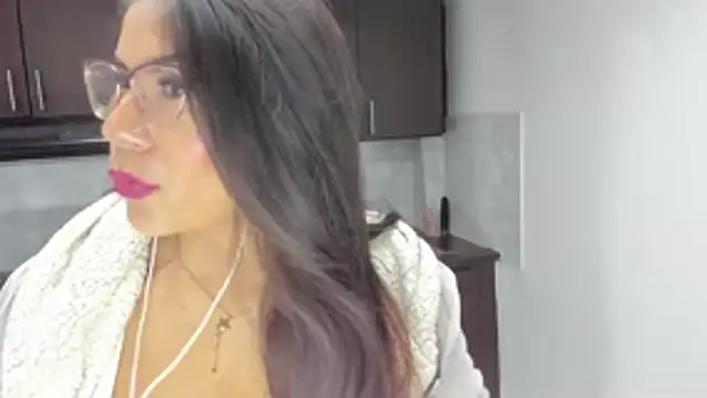 Luna Dumont online show from 04.21.26