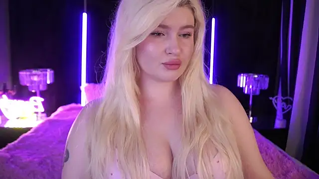 CocoSecretss online show from 12.08.24