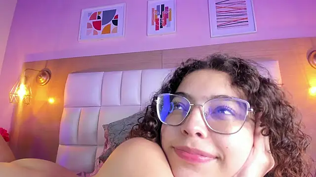 Dollar-girl online show from 01.24.25