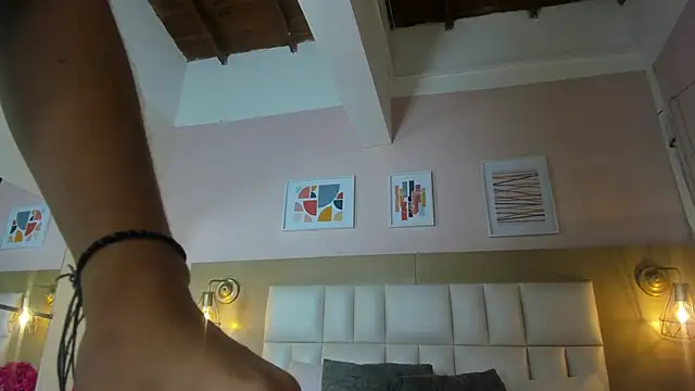 Dollar-girl online show from 03.13.25