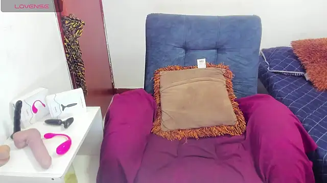 Snapshot of harly__queen chatting on 12.07.24 harly queen online show from 12.07.24