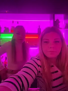 Snapshot of LizzyLush_ chatting on 03.22.25 LizzyLush  online show from 03.22.25