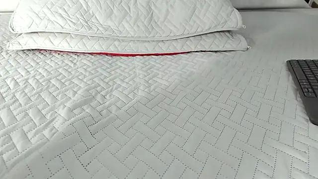 maybelline69 online show from 09.30.25