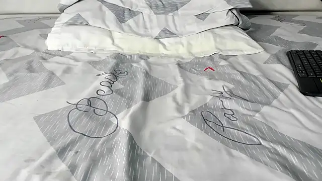 maybelline69 online show from 10.21.25