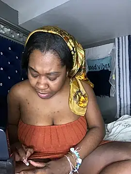 Snapshot of juicesowet chatting on 01.27.25 juicesowet online show from 01.27.25