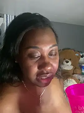 Snapshot of juicesowet chatting on 02.09.25 juicesowet online show from 02.09.25