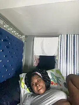 Snapshot of juicesowet chatting on 02.27.25 juicesowet online show from 02.27.25