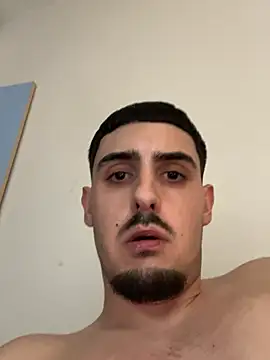 Snapshot of Vale_187 chatting on 03.10.26 Vale 187 online show from 03.10.26