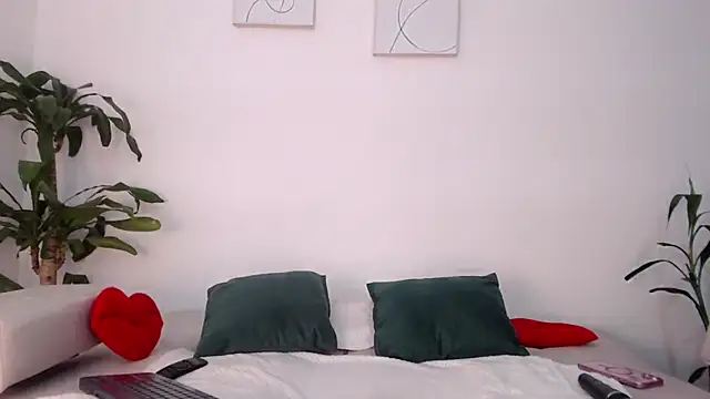 NicollColeman online show from 11.24.25