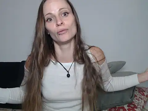 Snapshot of naikah714 chatting on 01.05.25 naikah714 online show from 01.05.25