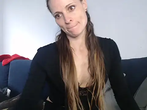 Snapshot of naikah714 chatting on 02.18.25 naikah714 online show from 02.18.25