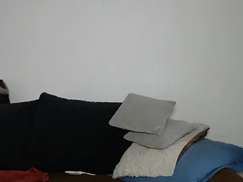 Snapshot of naikah714 chatting on 11.02.25 naikah714 online show from 11.02.25