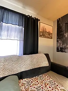 SidneyRaee online show from 01.14.25