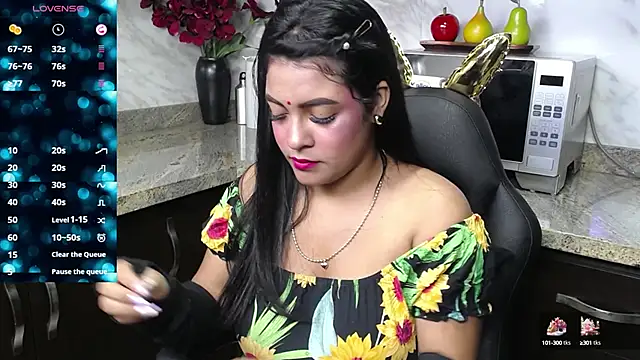 lakshmiraniii online show from 02.01.25