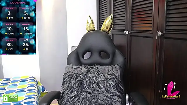 lakshmiraniii online show from 02.12.25