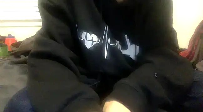 Snapshot of lilboygonewild chatting on 03.05.25 lilboygonewild online show from 03.05.25