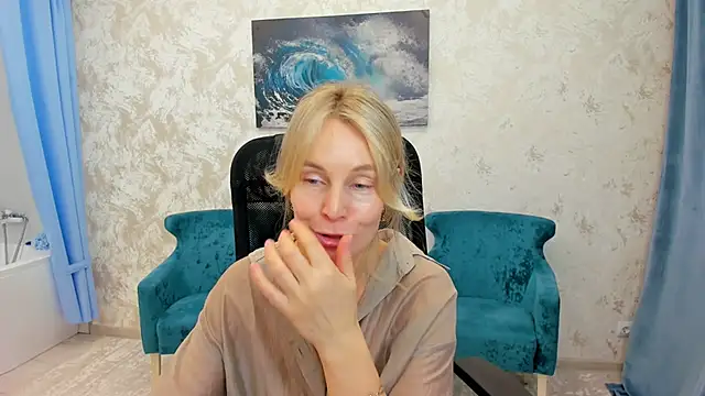 Snapshot of Sinty_Devis chatting on 03.11.25 Sinty Devis online show from 03.11.25