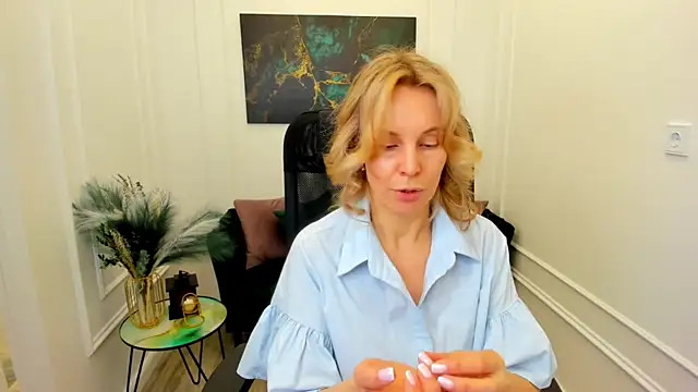Sinty Devis online show from 05.15.26